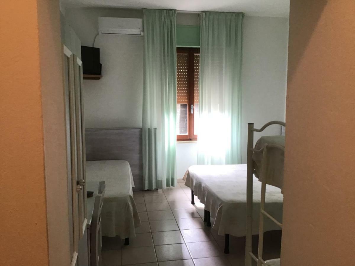 Hotel Villa Cristina Marina di Campo Exteriör bild