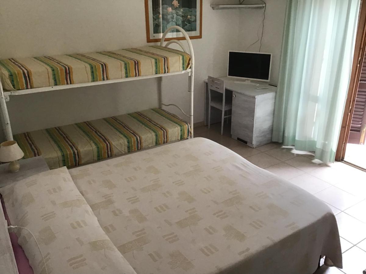 Hotel Villa Cristina Marina di Campo Exteriör bild
